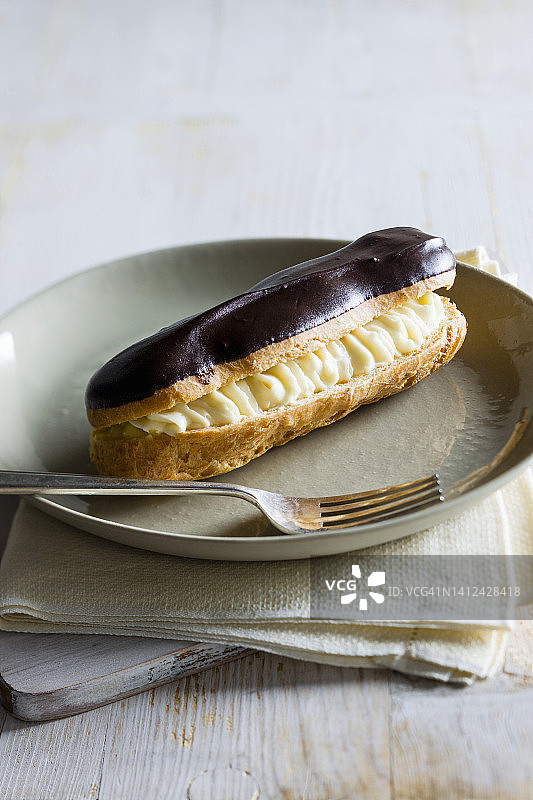 巧克力糖霜泡芙图片素材