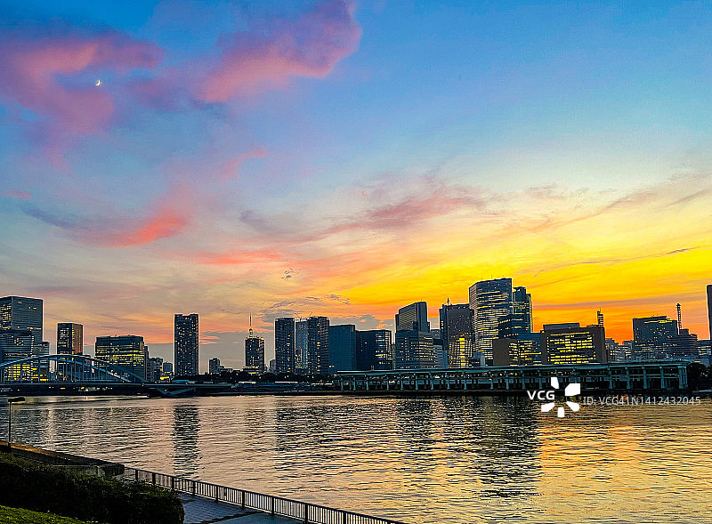 隅田川黄昏景色图片素材