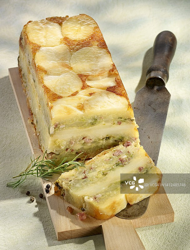 培根土豆饼切片图片素材