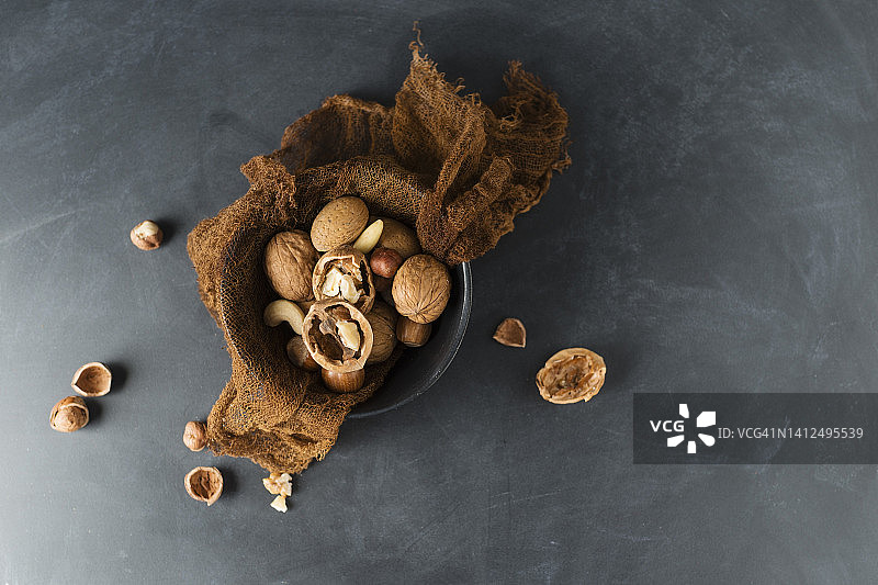 榛子、核桃和杏仁图片素材