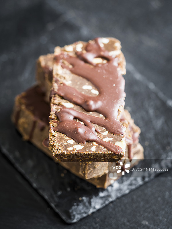 纯素花生酱巧克力蛋白棒图片素材