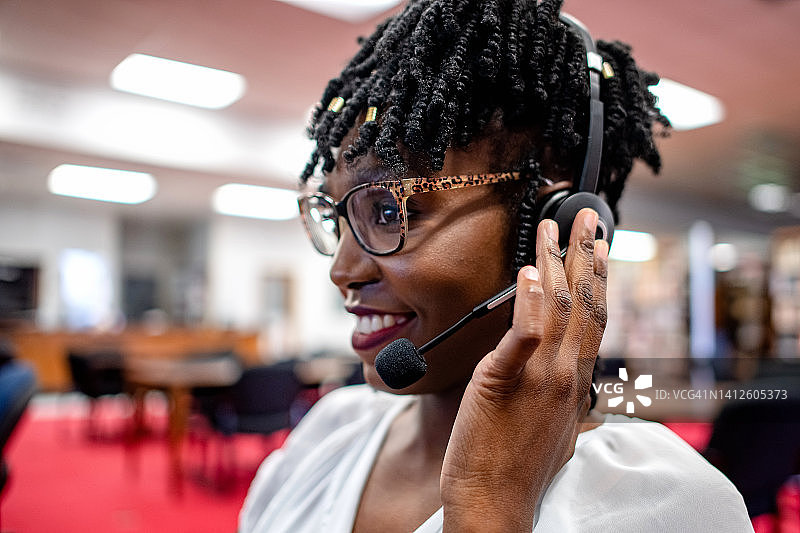 关于呼叫中心工作图片素材