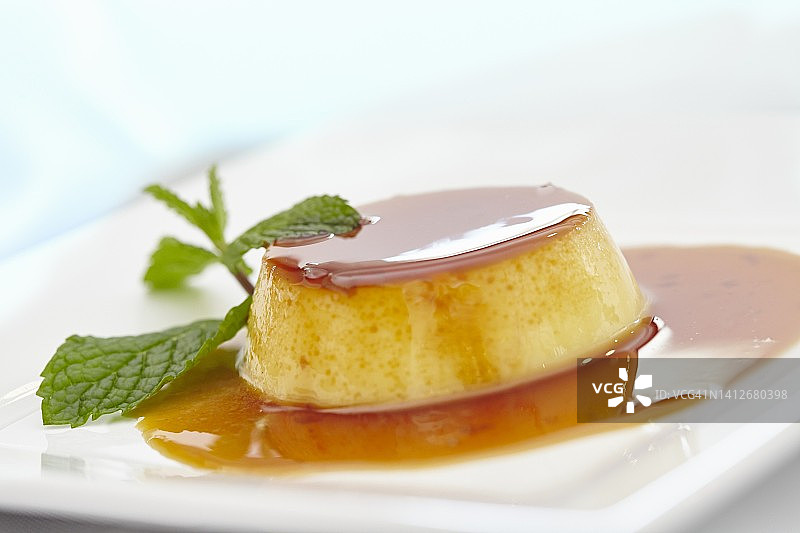巴西炼乳焦糖布丁图片素材