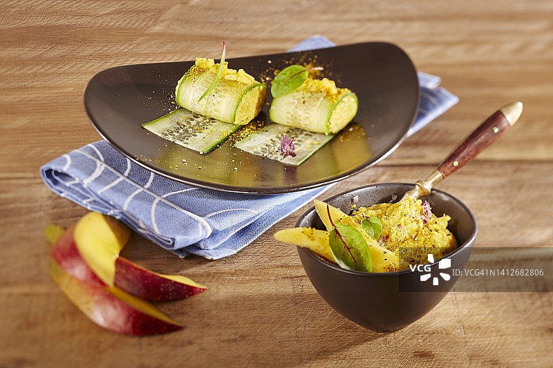 芒果搭配马德拉斯咖喱图片素材