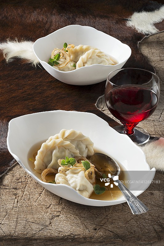 土豆栗子馅意大利面图片素材