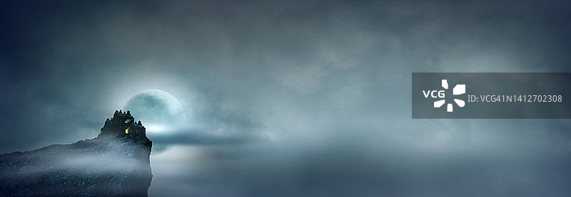 悬崖上的鬼屋图片素材