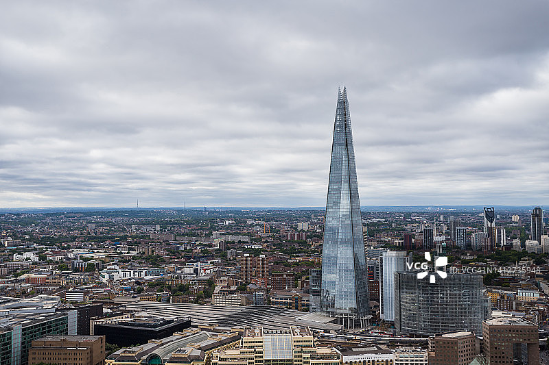 伦敦桥站旁的碎片大厦图片素材