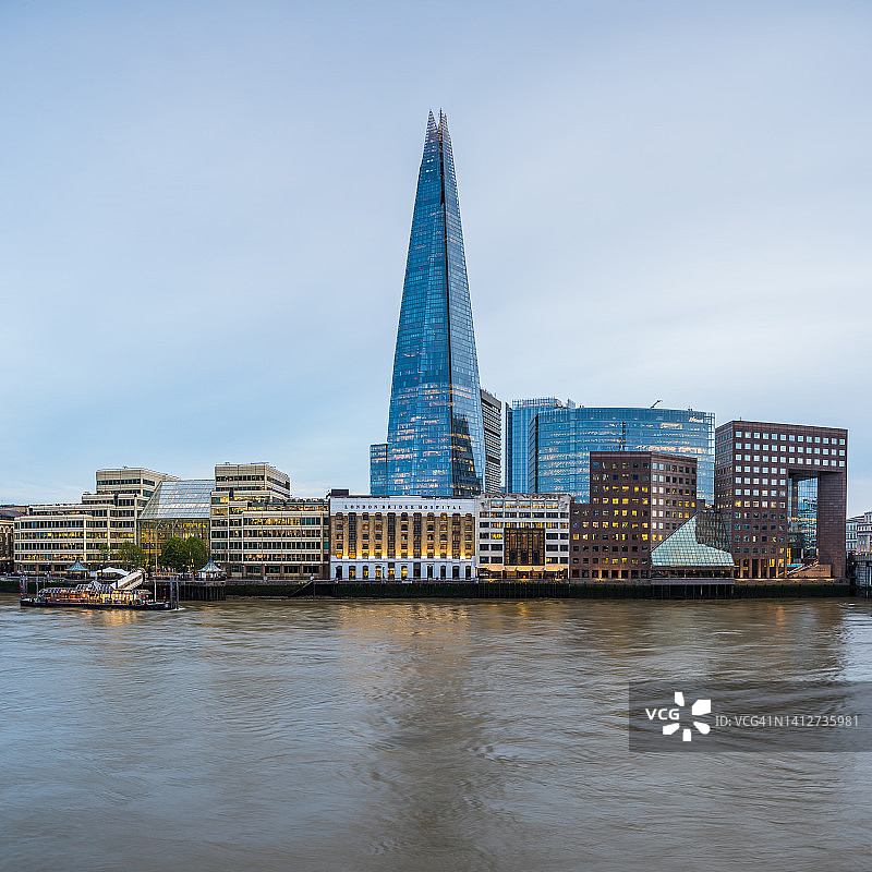 碎片大厦的方形照片图片素材