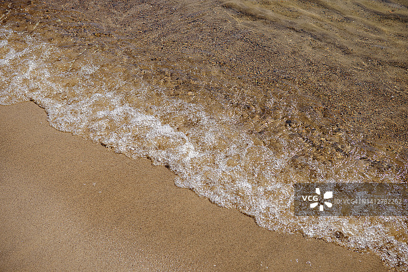 海岸上的波浪图片素材