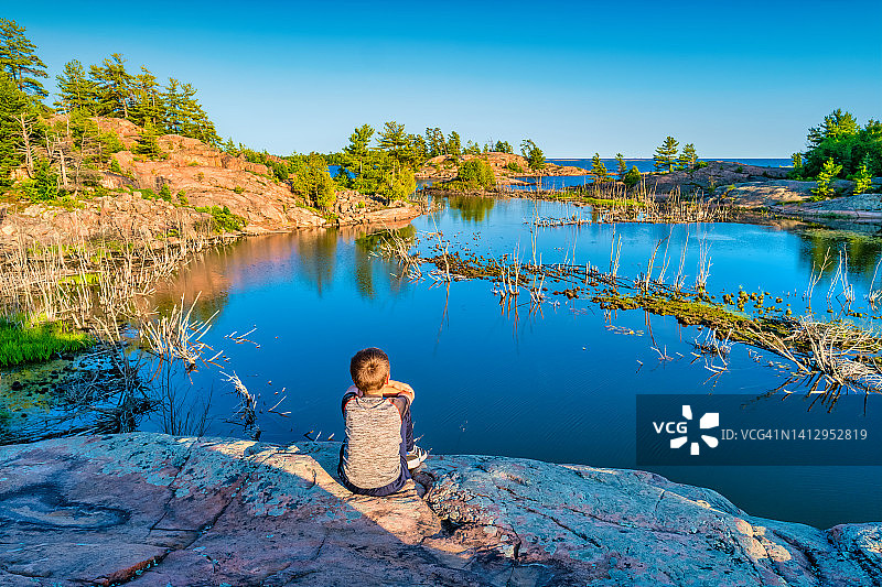 加拿大安大略省基拉尼省立公园海岸线图片素材