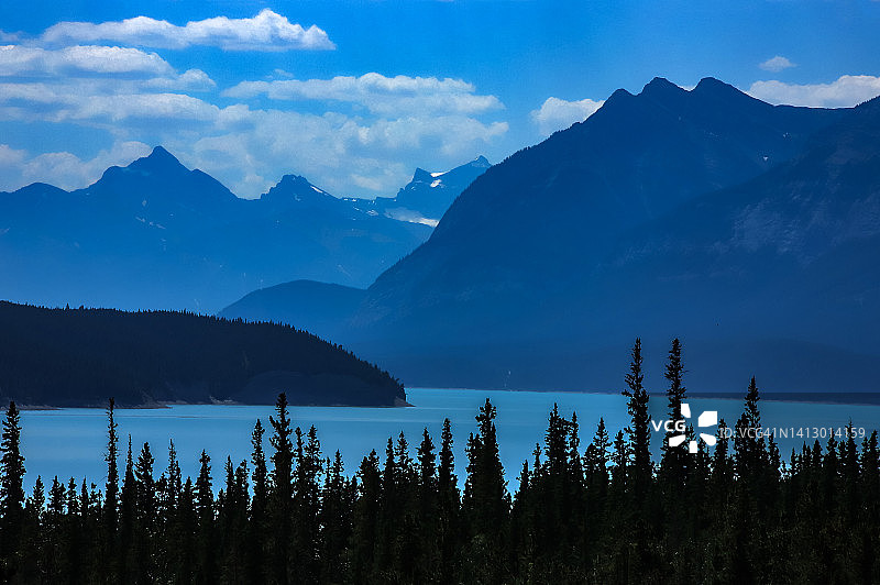 朦胧的蓝色天空图片素材