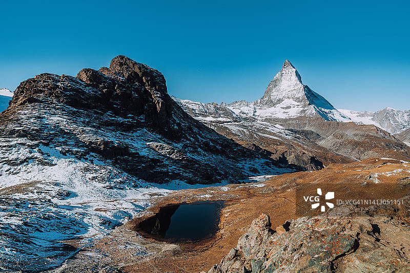瑞士瓦莱州马特宏峰景观图片素材