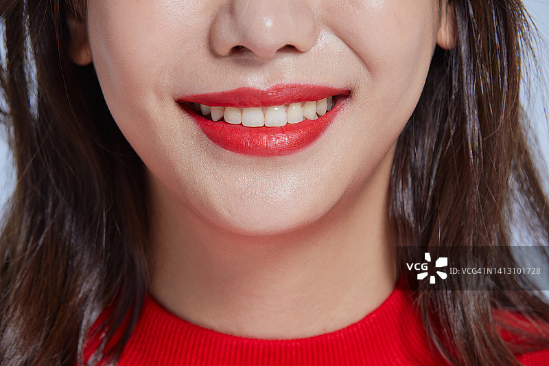 女人，美人，红色，嘴唇，微笑图片素材