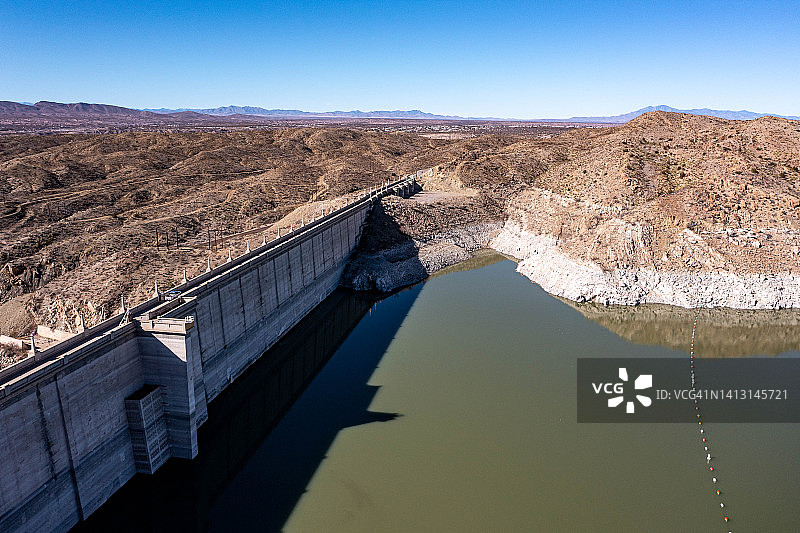 美国新墨西哥州水库低水位图片素材