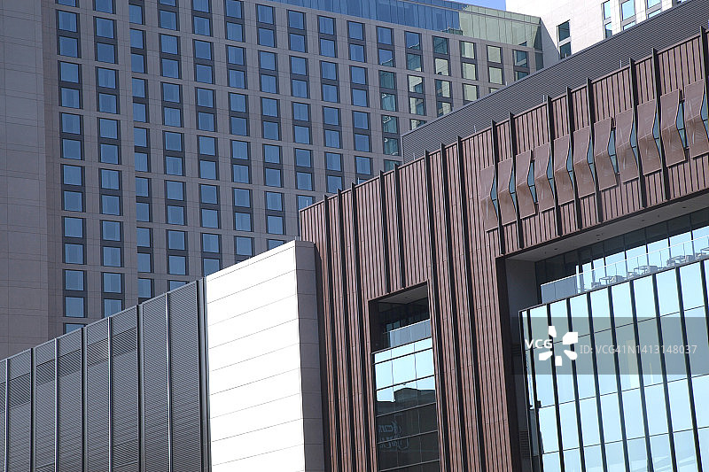 现代建筑群特写图片素材