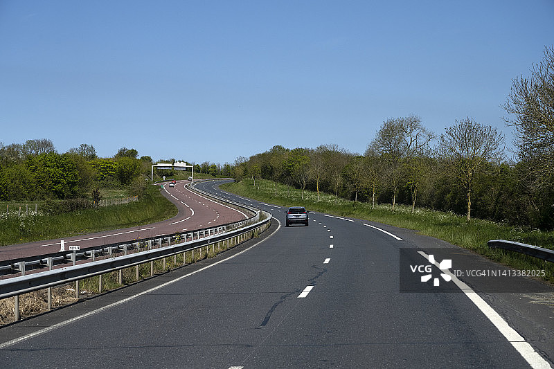 卡昂附近的公路图片素材