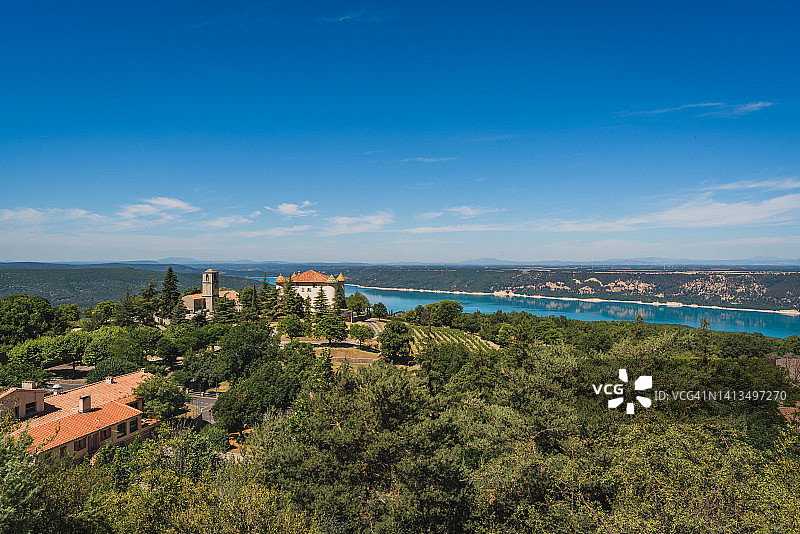 法国普罗旺斯韦尔东峡谷和圣十字湖美丽的自然风光图片素材