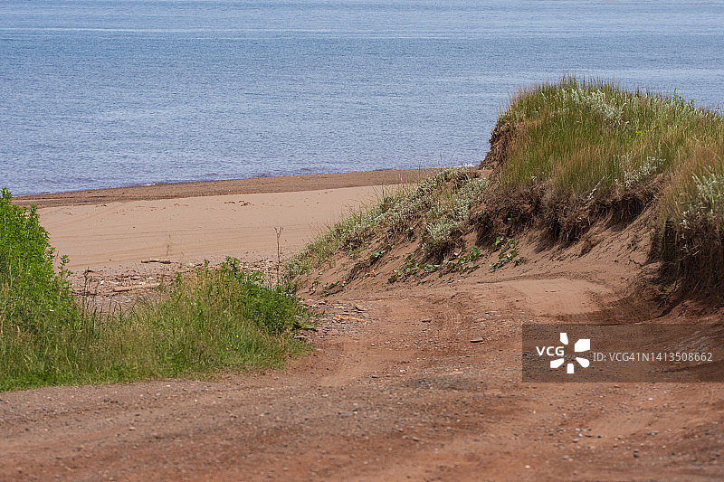 路的尽头在海边图片素材