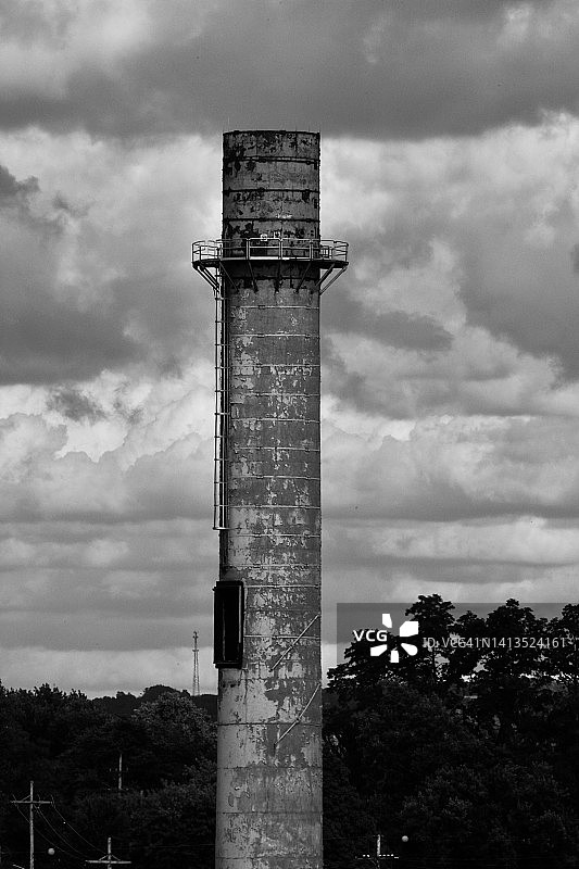 工业旧砖烟囱图片素材