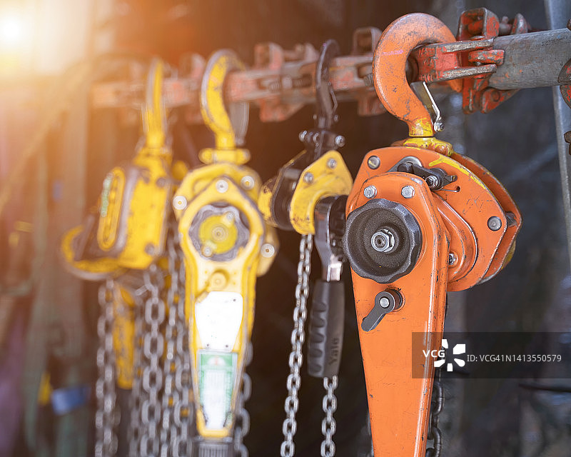 工业用钢钩链条图片素材