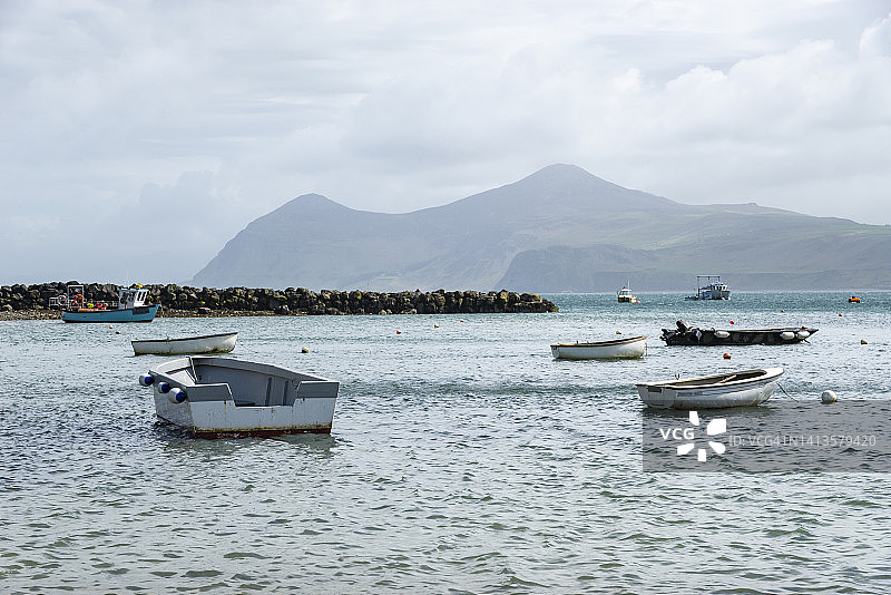 威尔士北部莫法内芬附近波斯丁莱恩的小船图片素材