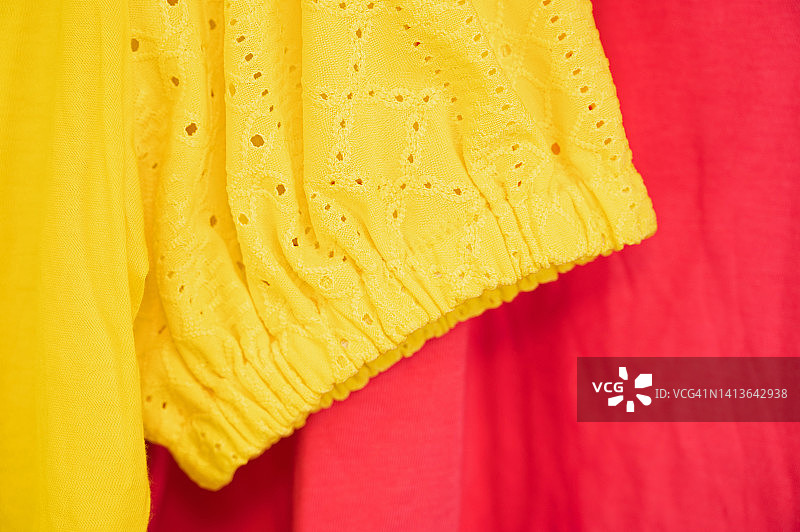 棉质女衬衫纹理特写图片素材