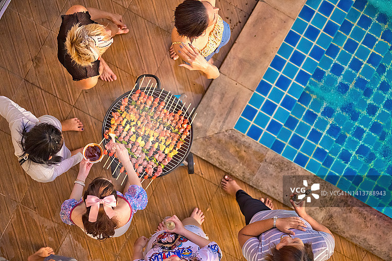 享受烧烤图片素材