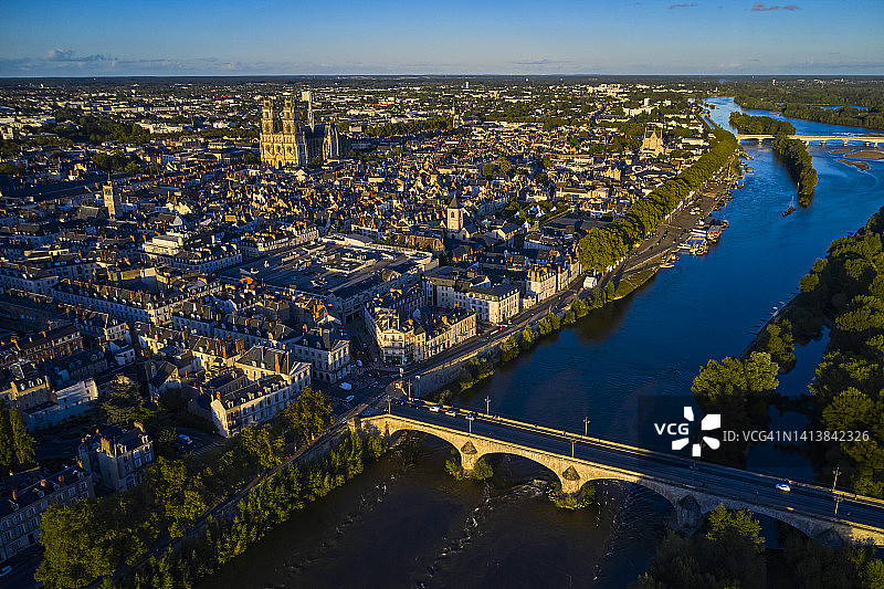 法国奥尔良市鸟瞰图图片素材
