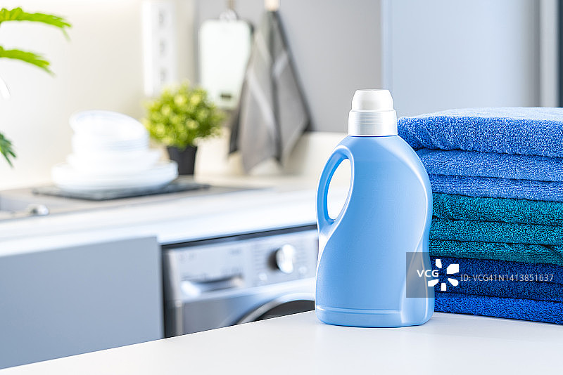 衣物柔顺剂或液体洗涤剂瓶图片素材