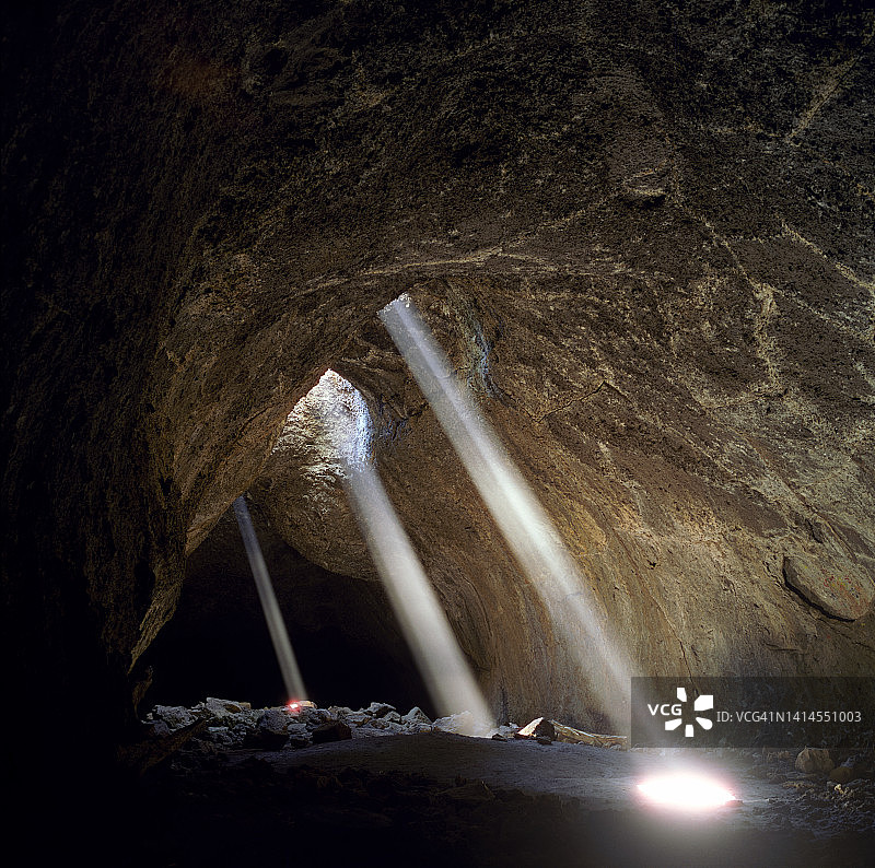 俄勒冈州天窗洞穴的阳光图片素材