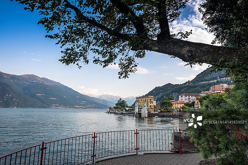 意大利伦巴第科莫湖瓦伦纳图片素材