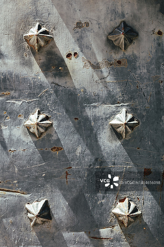 旧金属板门图片素材