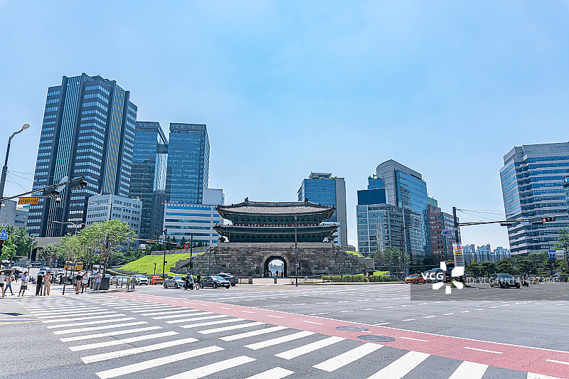 韩国首尔的城市街道图片素材