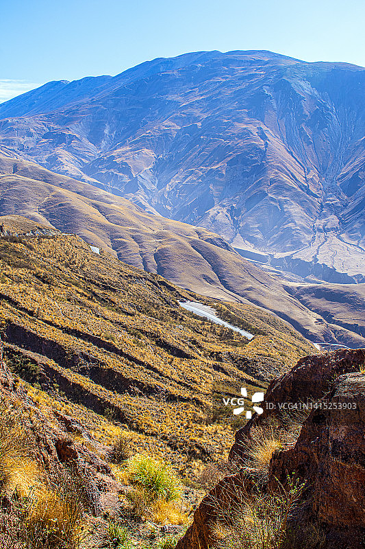 萨尔塔省卡尔查基山谷奥比斯波山坡，阿根廷图片素材
