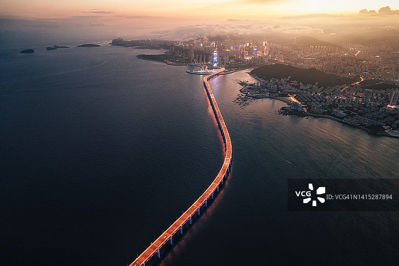 中国大连星海大桥夜景照片图片素材