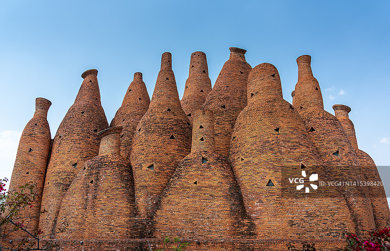 云南的红色砖砌建筑图片素材