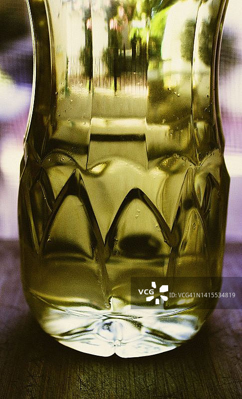 塑料瓶装向日葵油图片素材