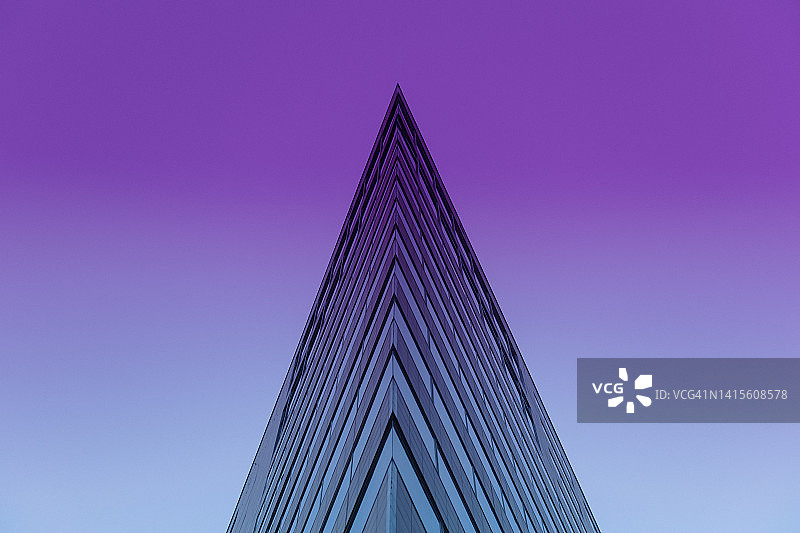 锥形办公楼图片素材