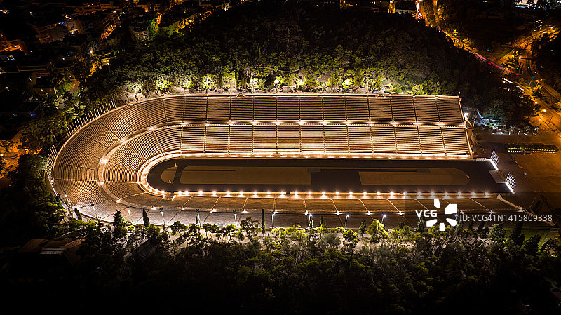 希腊雅典帕纳辛奈科体育场夜景航拍照片图片素材
