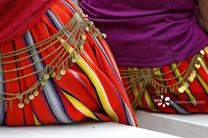 节日上的爱沙尼亚民族服装图片素材