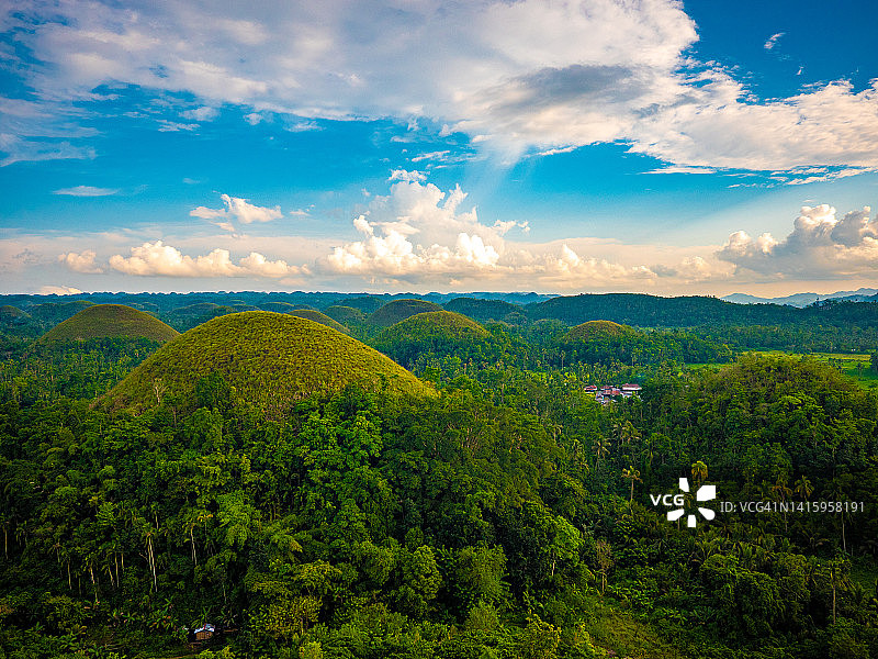 菲律宾薄荷岛卡门镇巧克力山图片素材