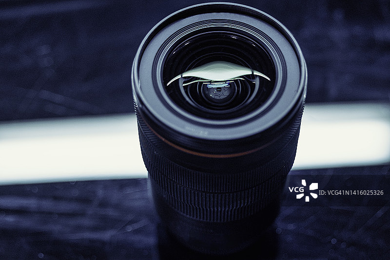 闪亮的相机镜头图片素材