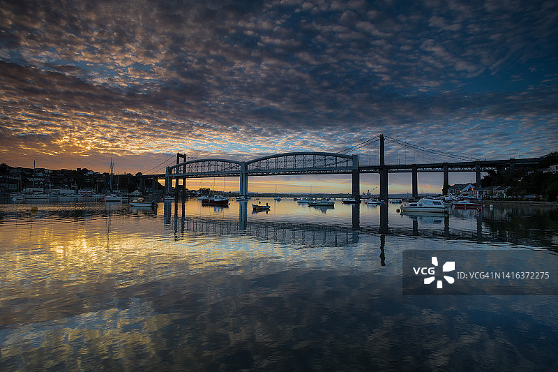 塔玛尔云景图片素材
