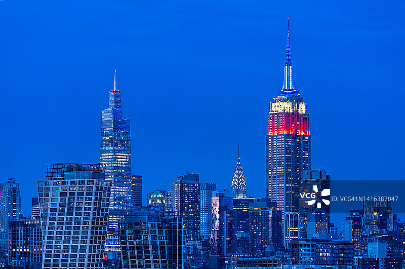 从霍博肯看曼哈顿市中心暮色景观图片素材