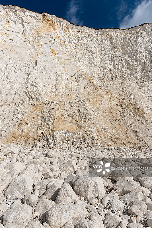 英国东萨塞克斯比奇角附近的落石碎片图片素材