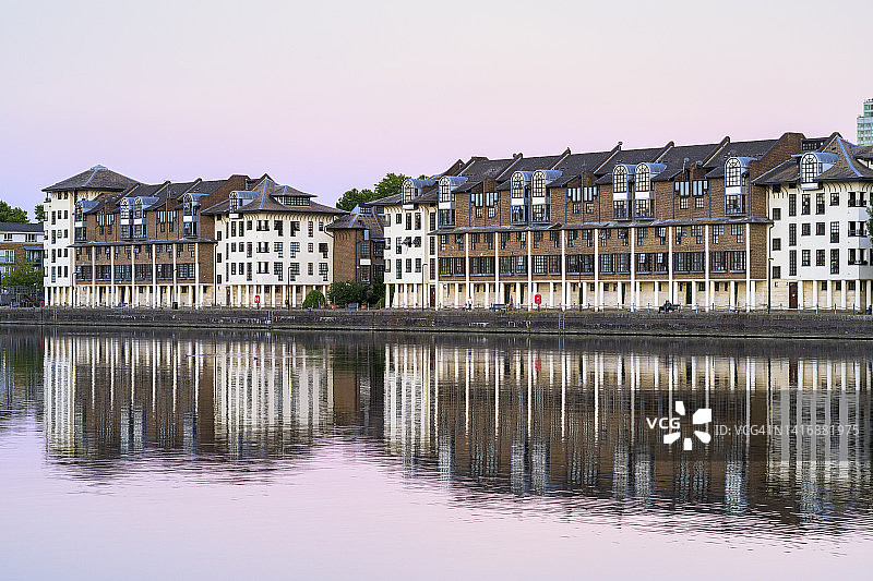 伦敦码头区黄昏景色图片素材