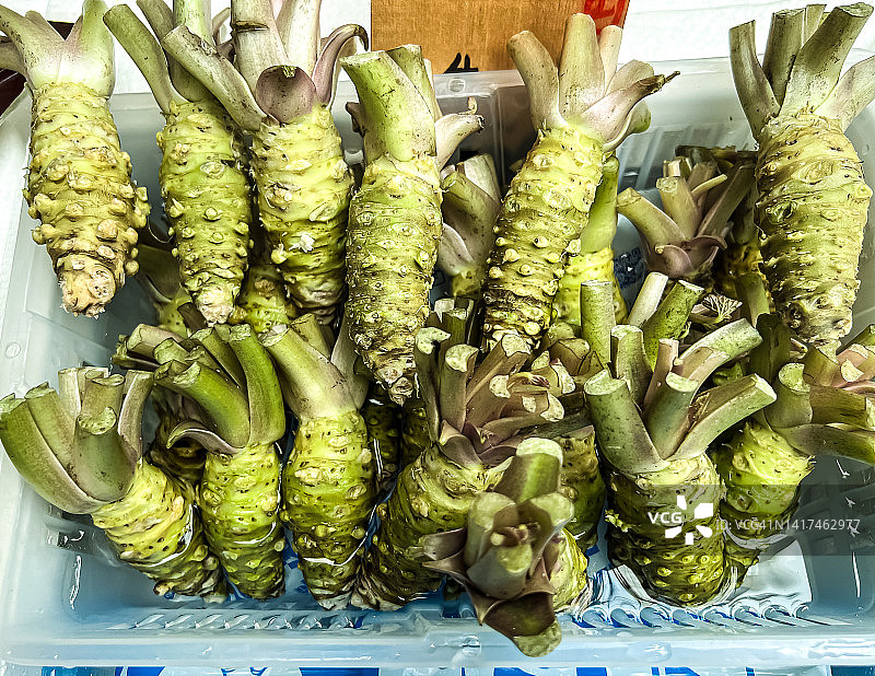 市场上的新鲜山葵图片素材