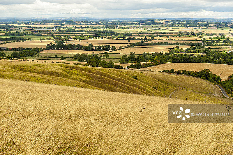 英国牛津郡阿芬顿白马山景色图片素材