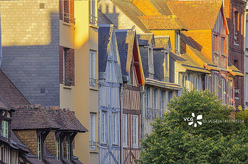 法国诺曼底鲁昂的半木结构建筑图片素材