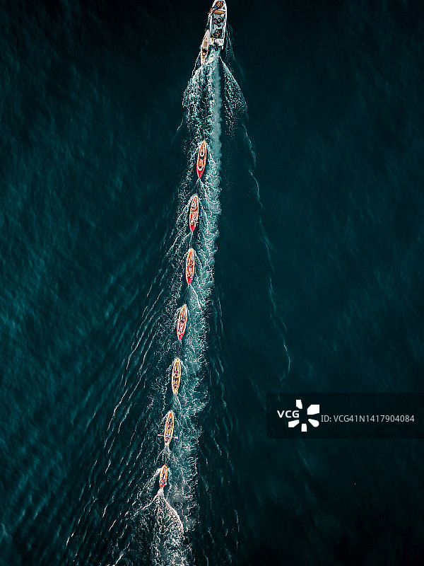 拖曳划艇图片素材